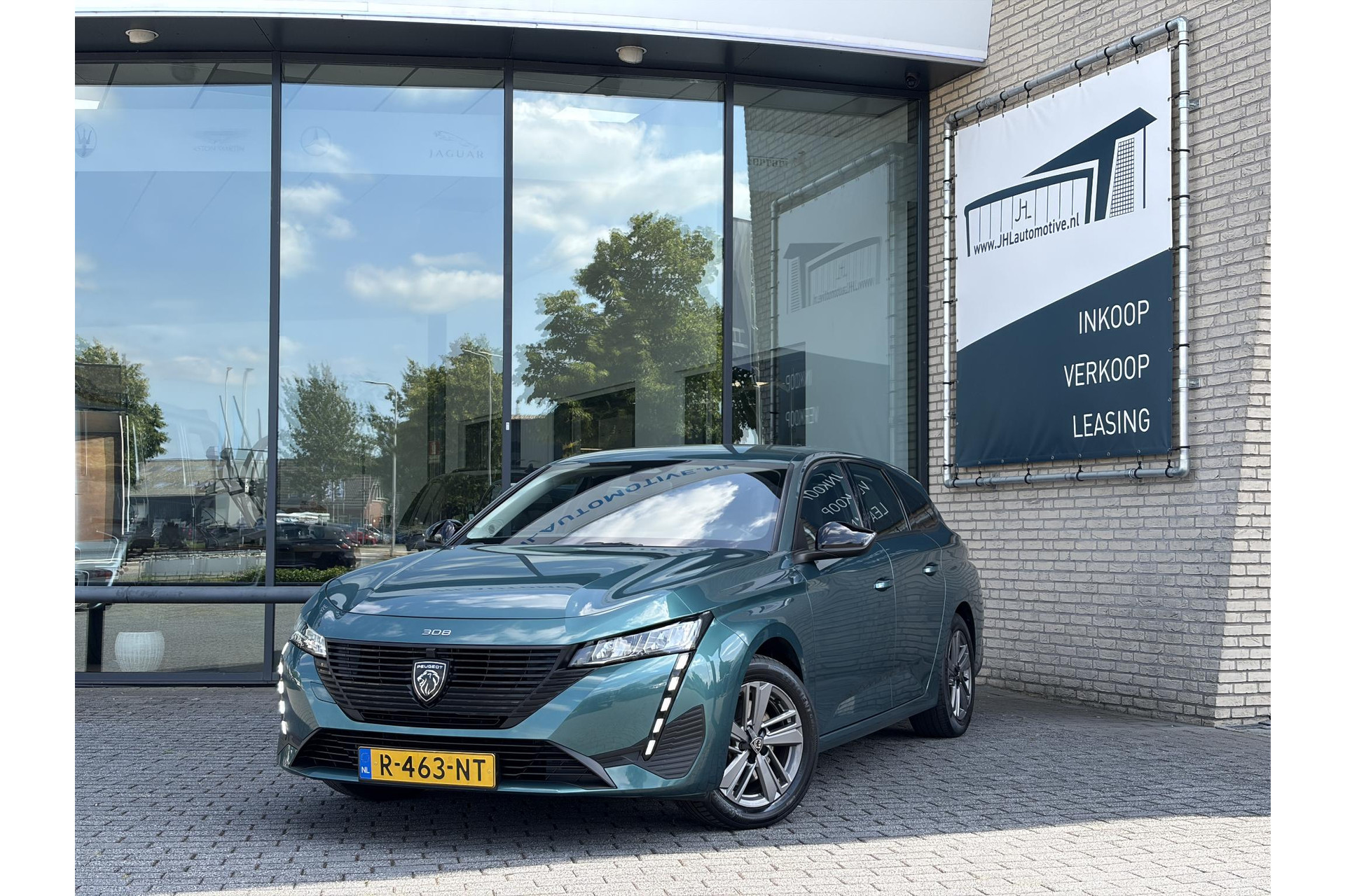 Peugeot 308 SW 1.2*NAVi*CRUISE*ECC*HAAK*CARPLAY*